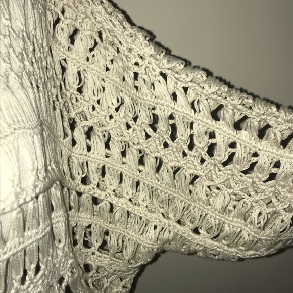 Willow & Clay beautifully crocheted top - Picture 3 of 5